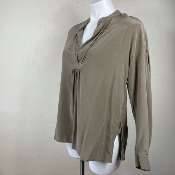 Vince Shirred 100% Silk Blouse Top XS Drop Shoulder Slouchy Balloon Long Sleeve - Picture 8 of 15